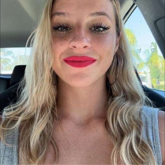 Meet your Posher, Haley - Picture 1 of 1